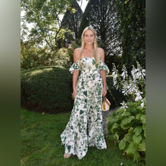 Cara Cara Wethersfield Dress gown in whimsical olive - Picture 2 of 10